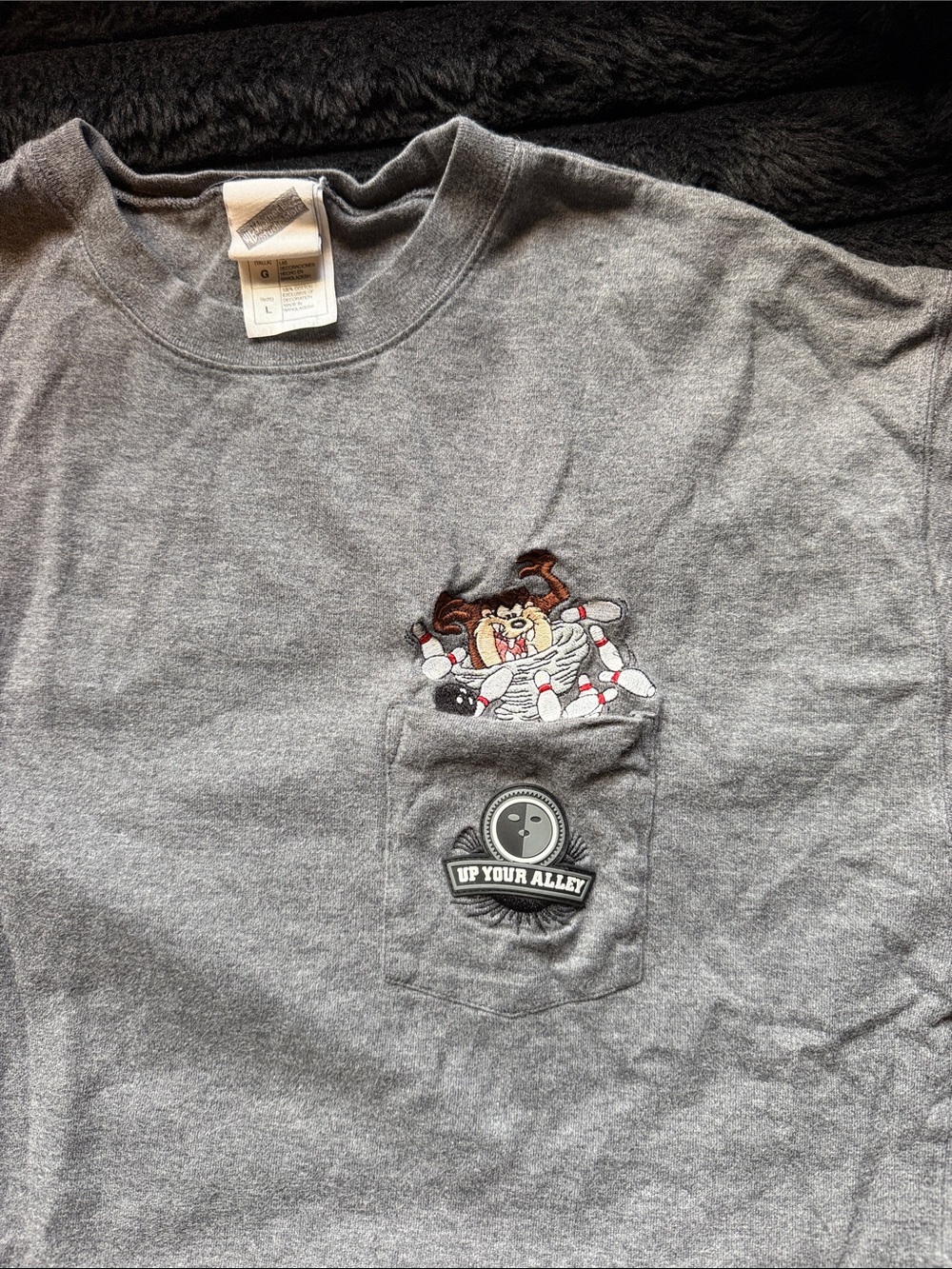 Warner Bros. Gray Short-Sleeve Tee with Bowling Pocket Graphic